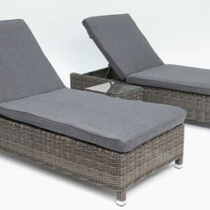 Malta sun lounger with wheels